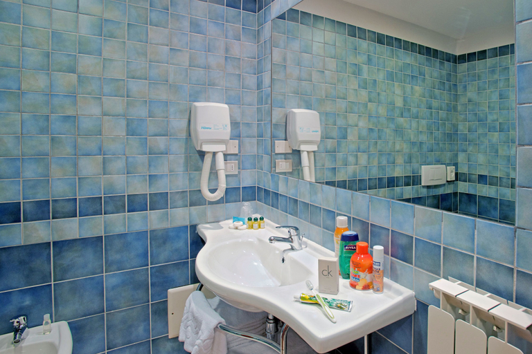 Bathroom 5, Hotel Il Viandante, Arezzo