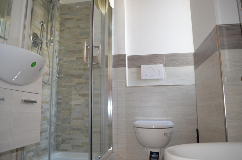 Bathroom 5, Casa Aurora B&B, Chieti