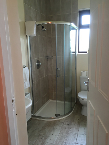 Bathroom, 19th Green guesthouse