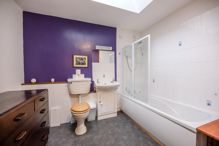 Bathroom, The Woodshed Benhall Air Manage Suffolk, Suffolk