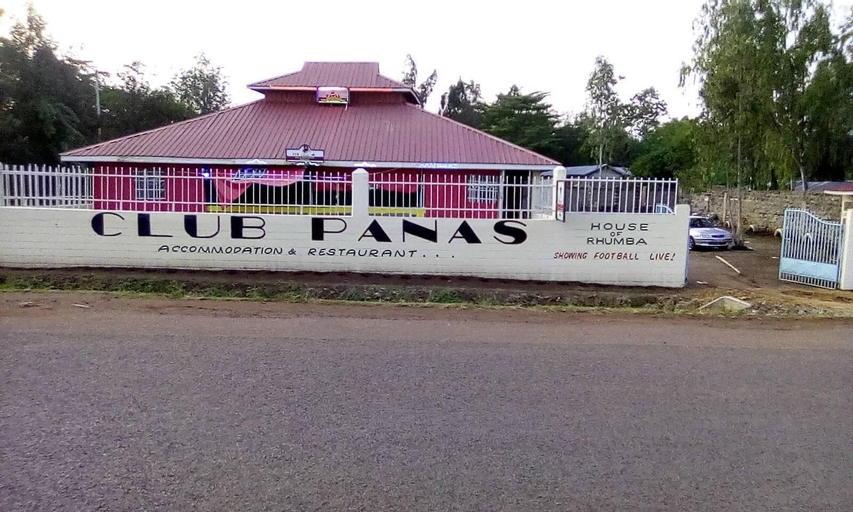 Club Panas, Bondo