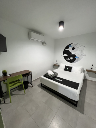 Bedroom 2, Nomada Beach Hostel - Adult Only
