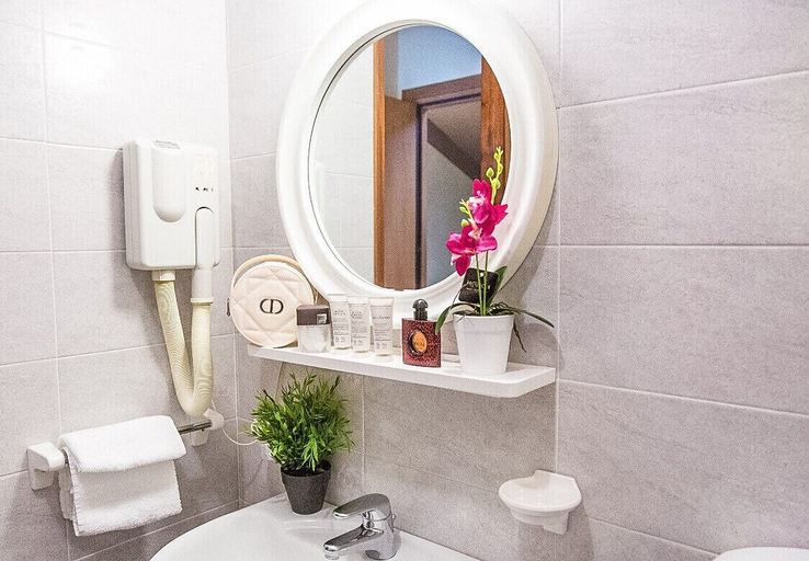 Bathroom 3, Hotel Chalet del Lago, Torino