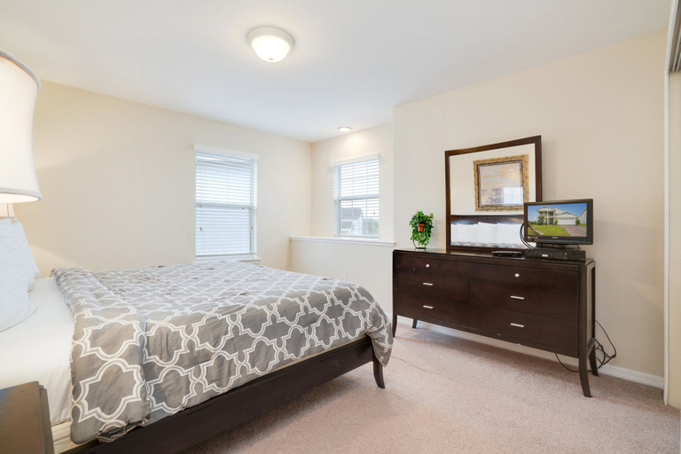 Bedroom 3, 2251victo, Polk