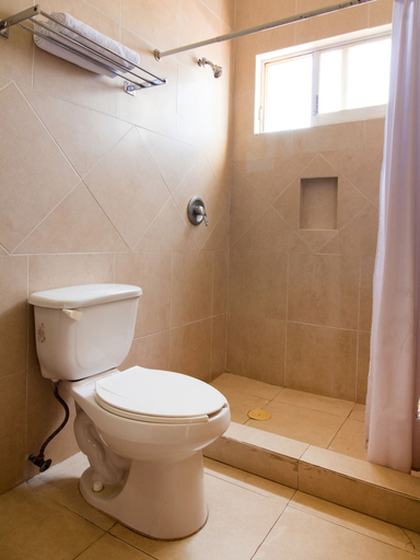 Bathroom 2, Gran Santiago Plaza, Santiago Tuxtla