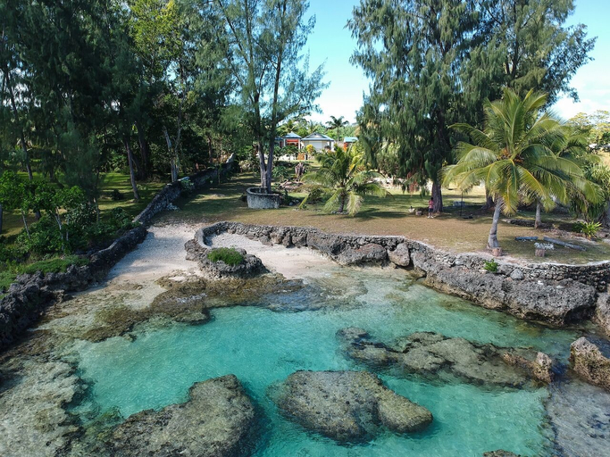 Others 5, Tropical Haven, Port Vila