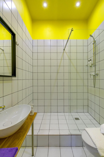 Bathroom 3, Axis.Moscow Island, Central