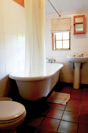 Bathroom 3, Stonehaven Guest House, Thabo Mofutsanyane