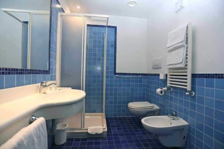 Bathroom 5, Express Hotel Aosta East, Aosta
