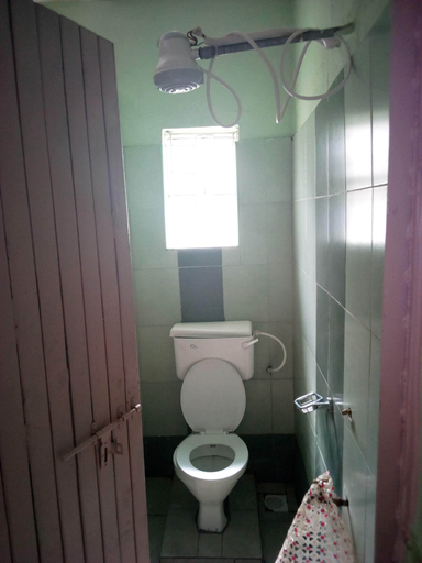 Bathroom, Canary Guest House, Yatta