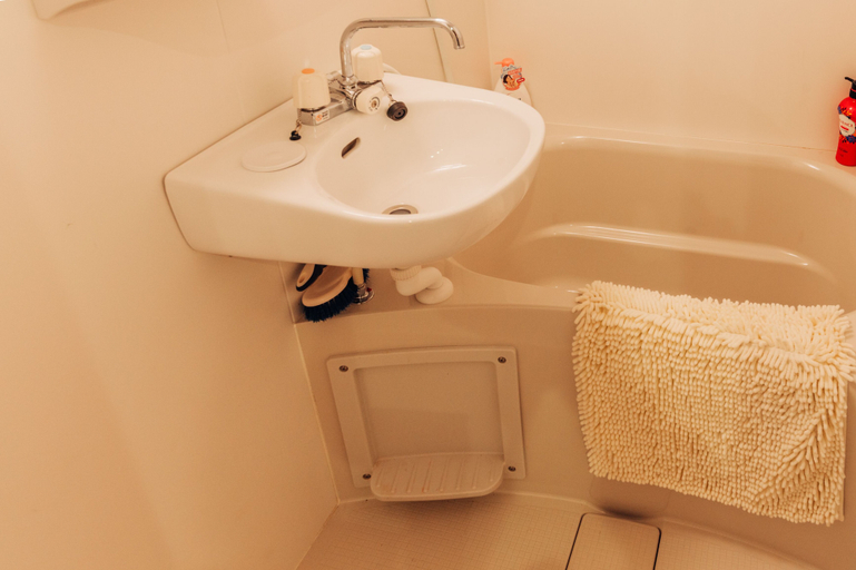 Bathroom 2, Local stay in Taishi, Osaka