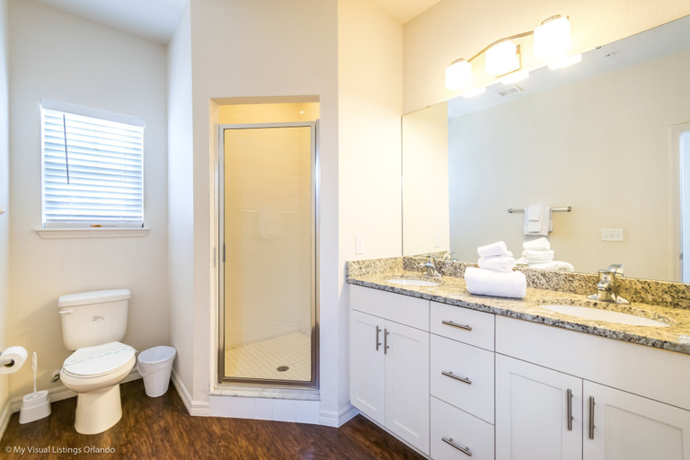 Bathroom 4, Lucaya Village Resort 4 Bdrm, Orange