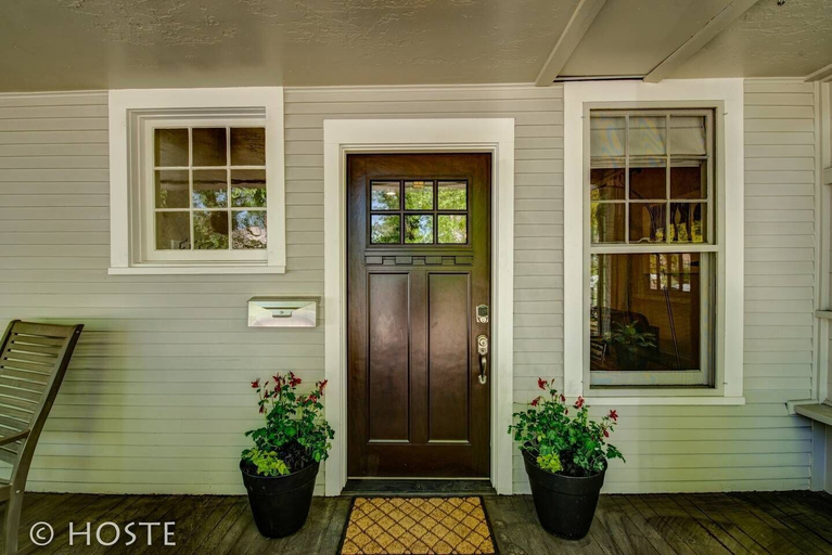 Exterior & Views 2, 1910 Mountain View, Fire pit + Roof Deck, Downtown, El Paso