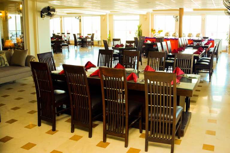 Food & Drinks 5, Holiday Grand Resort, Rawalpindi