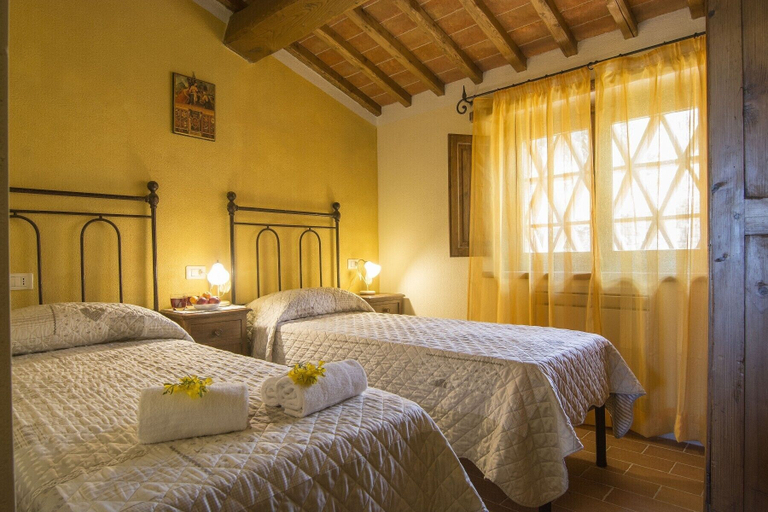 Room 4, Under the Chianti Sun, Arezzo