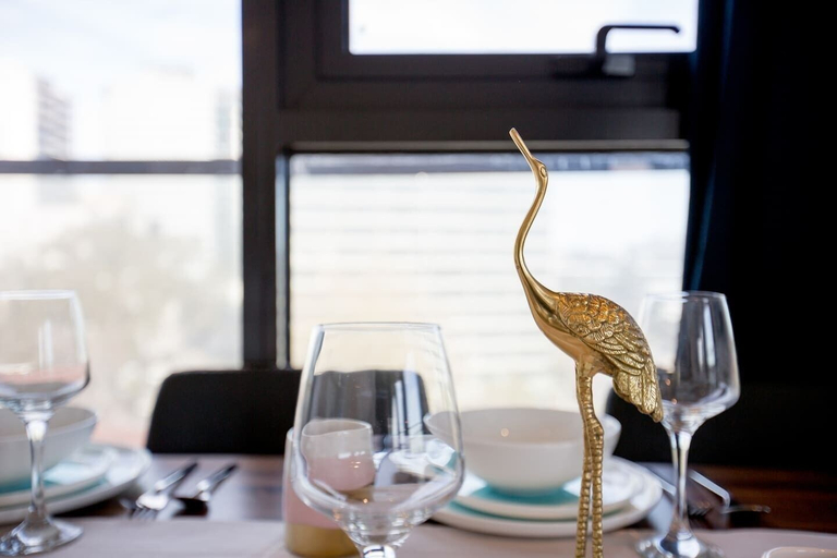 Food & Drinks 3, Breathtaking Lake/parkview Apt Pool&gym@3br, Melbourne