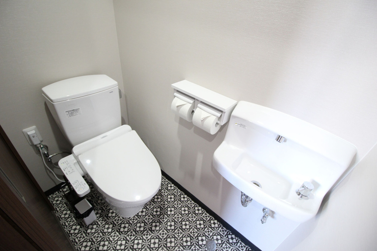 Bathroom 4, Tommy Condominium Wakasa, Naha