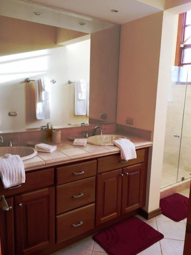Bathroom 3, Casa Cole, Carrillo