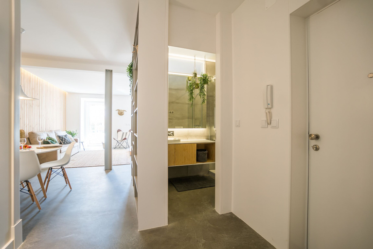 Bedroom 3, Wood Wall & Garden Apartment, Lisbon