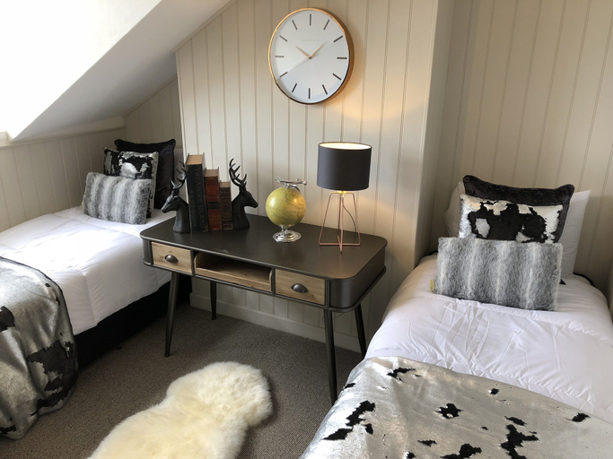 Bedroom 2, The Wolf Inn, Suffolk