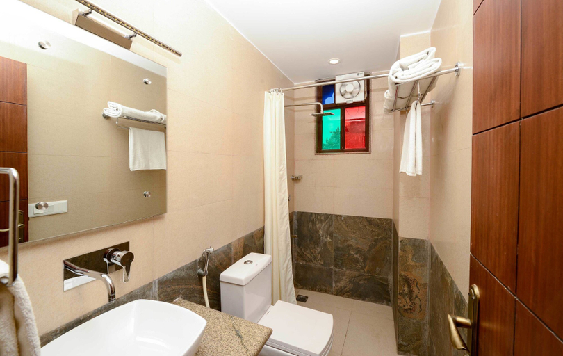 Bathroom 3, Radhey Ki Haveli, Sikar