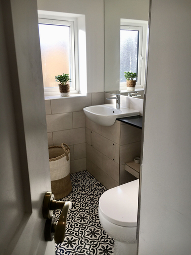 Bathroom 2, Upstairs at 33, Worcestershire