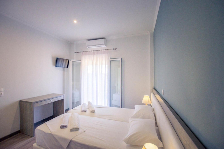 Bedroom 3, Nuevo Vista Hotel, Ionian Islands