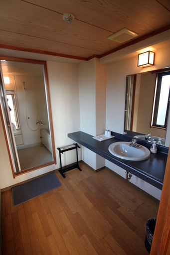 Bathroom 4, Kashikojima Hotel Bay Garden, Shima