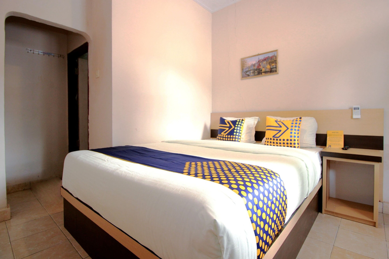 Bedroom 1, OYO 2647 Anissa Guest House, Bengkulu