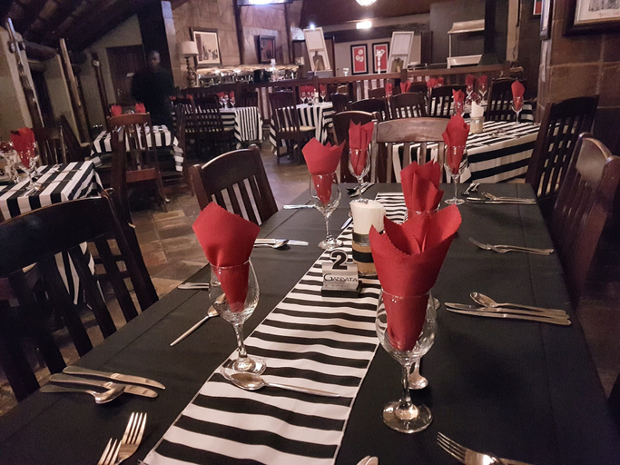 Food & Drinks 4, Gabbata Lodge, City of Tshwane