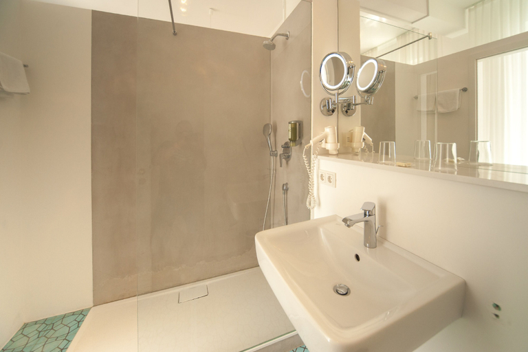 Bathroom 5, MAISON MARSIL Boutique Hotel, Köln