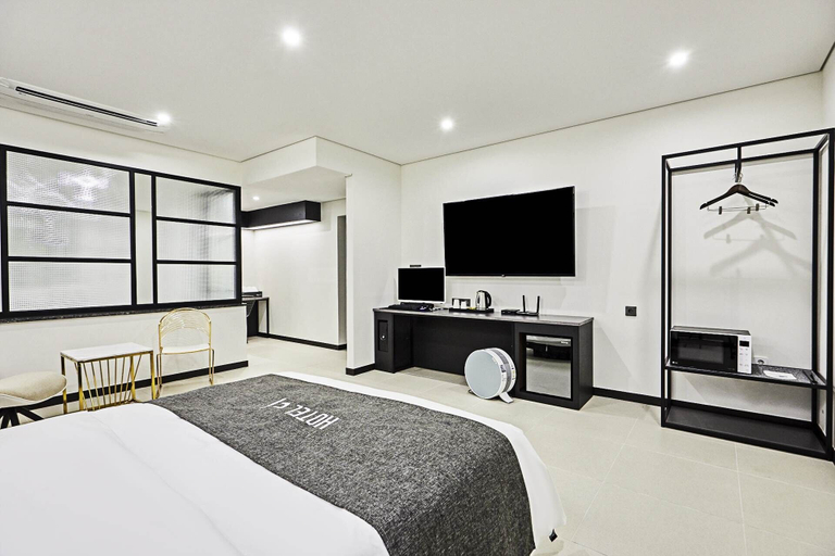 Bedroom 3, Osan Hotel D Benikea, Pyeongtaek