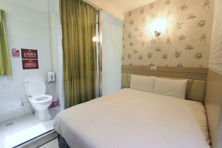 Bedroom 3, Chao She Hotel, Kaohsiung
