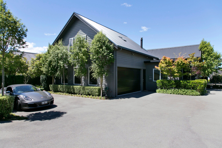 Exterior & Views 2, The Lakeview House Apartment, Taupo