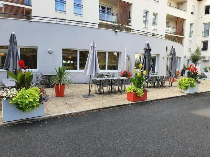 Exterior & Views 2, Domitys Les Rives du Cher, Allier