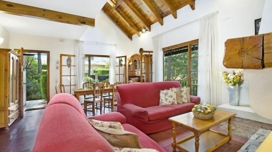 Others 4, Villa Sese, Girona
