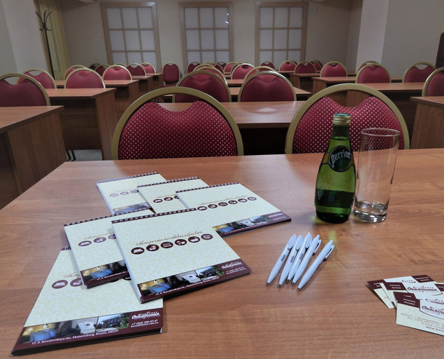 Food & Drinks 5, Oktyabrskaya Hotel, Ekaterinburg gorsovet