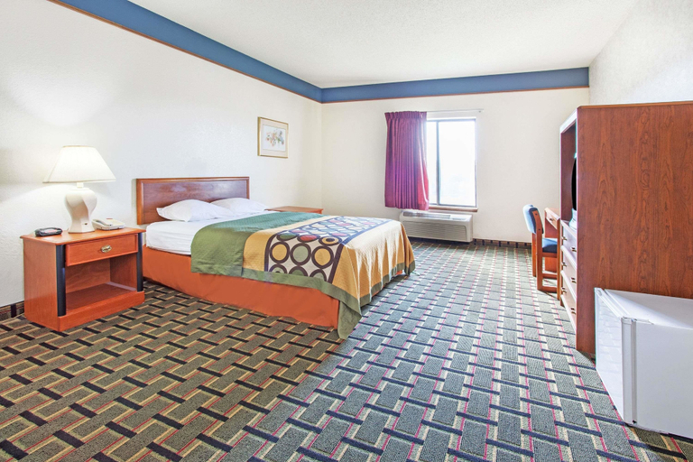 Bedroom 3, Super 8 by Wyndham Atchison, Atchison