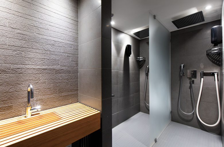 Bathroom 4, Hotel Kreuz by b_smart, Obwalden