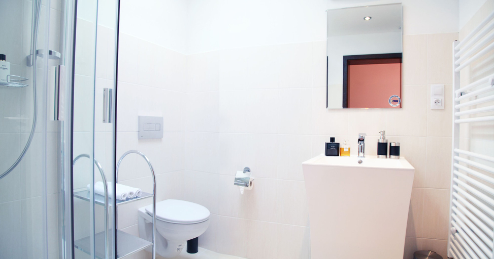 Bathroom 4, Villa Rozmaryn, Cheb