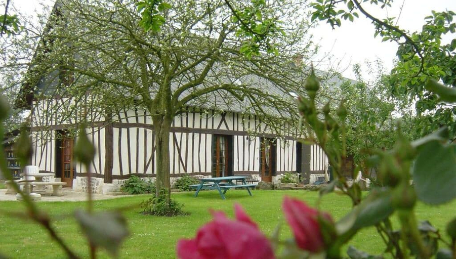 Exterior & Views 2, Chambre Du Panorama, Eure