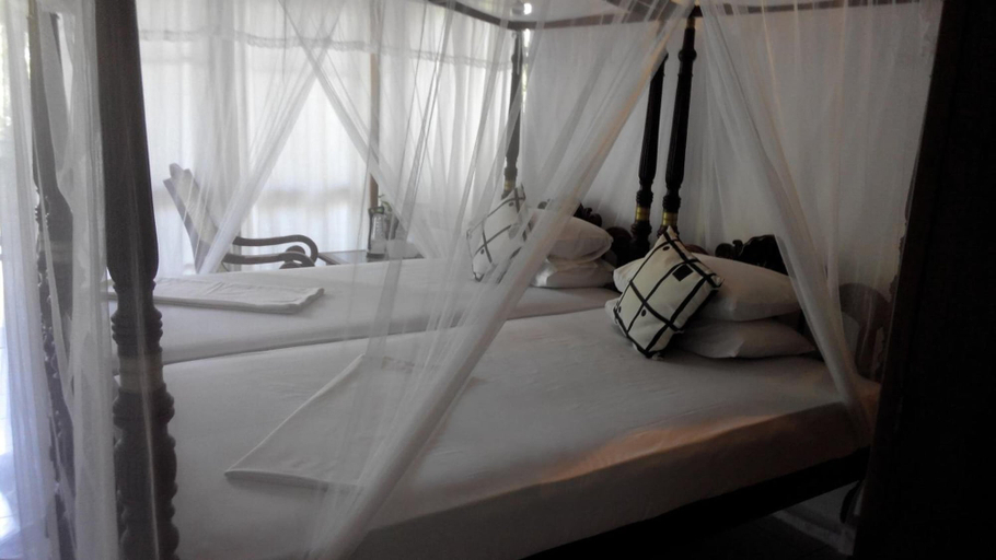 Bedroom 3, Surf Villa, Hikkaduwa