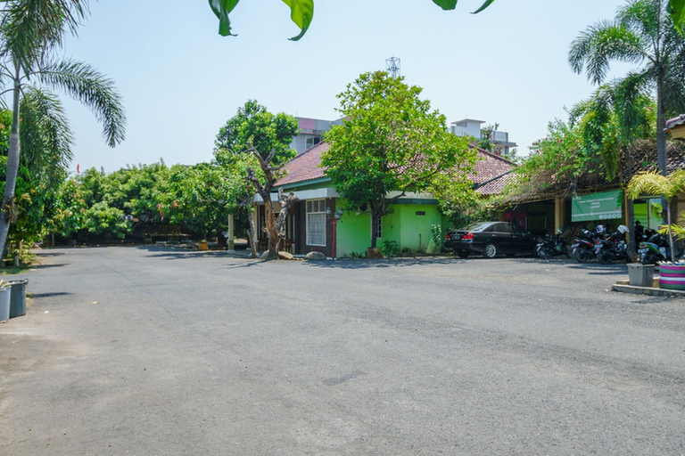 Exterior & Views 2, RedDoorz @ Jalan Lintas Sumatera Lahat, Lahat