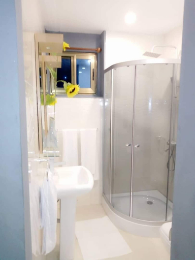 Bathroom 3, Mayorca Beach Flex, Tema