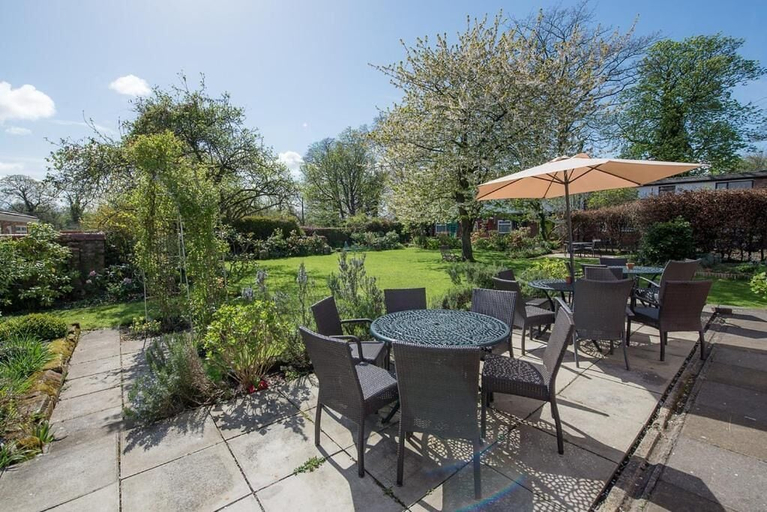 Others 5, Woodcote Hotel, Cheshire West and Chester