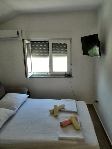 Bedroom 3, Apartments Bellator, Dobrinj