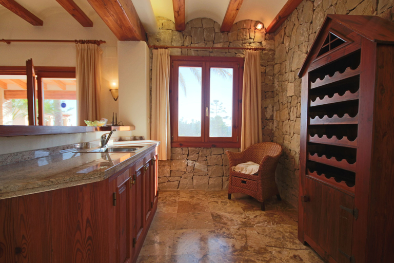 Bathroom 4, Private 4-bedroom Villa w/ Pool, Summer Kitchen & Expansive Living Space, Alicante