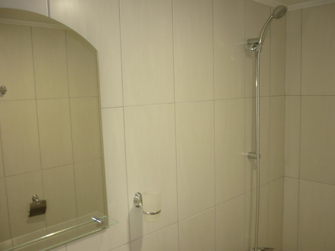 Bathroom 3, YALTA guesthouse, Rousse