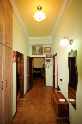 Others 5, Apartment in the center, Yerevan