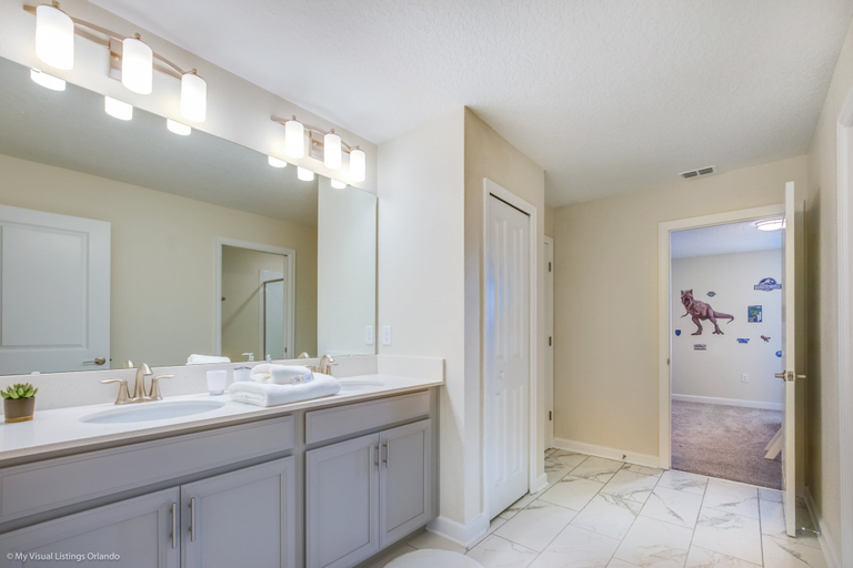 Bathroom 3, 1501mc Amazing Champions Gate 8 Bedroom 5 Bed, Polk